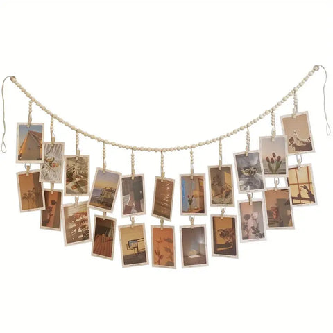 Hanging Photo Frame With 22 Clips